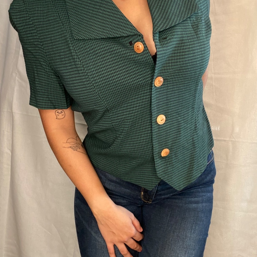 80's Taurus ll_Green and Black Plaid button up